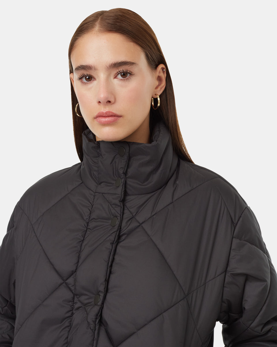 Short Cloud Shell Eco-Friendly Vegan Puffer Jacket for Warmth