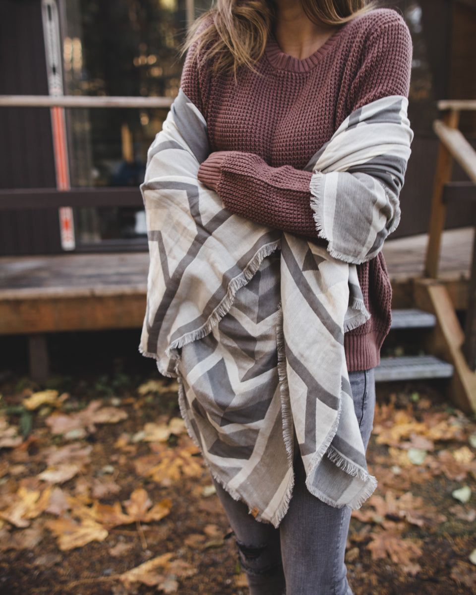 Cozy Cotton Geometric Patterned Blanket Scarf for Winter