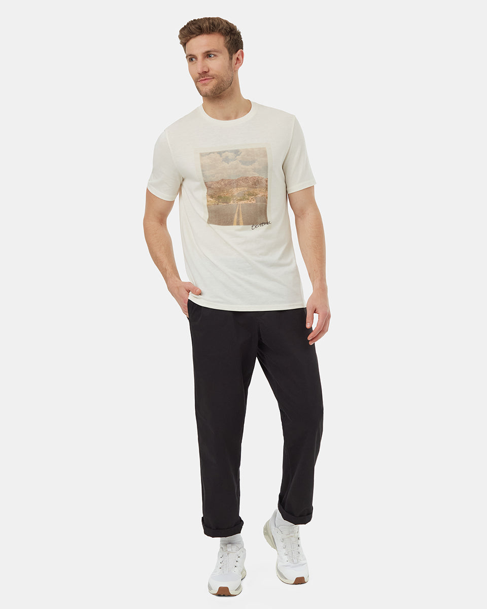 Vintage Retro Style Photo Print T-Shirt for Fashion Enthusiasts