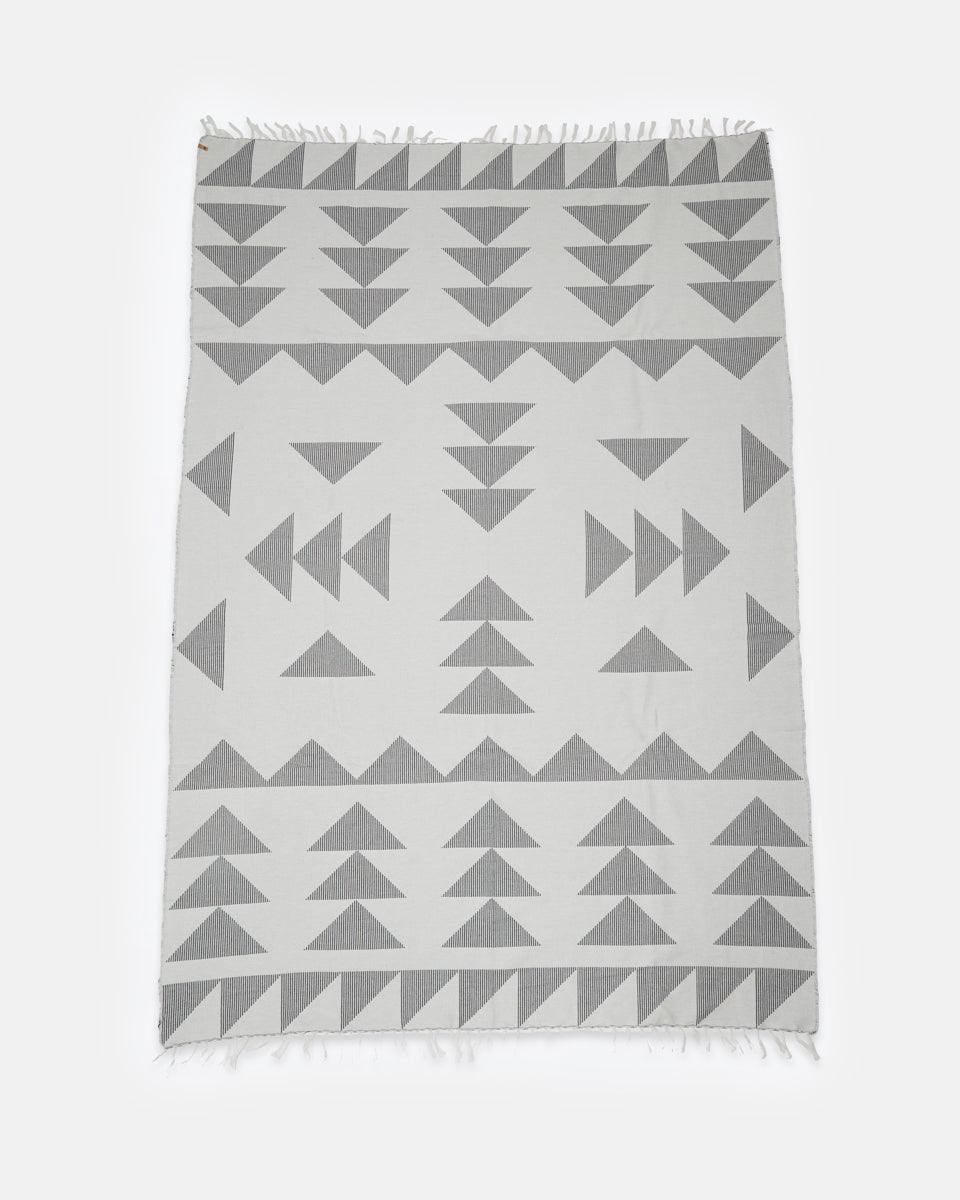 Geometric Design Super Absorbent Reversible Beach Towel with Tasseled Edges