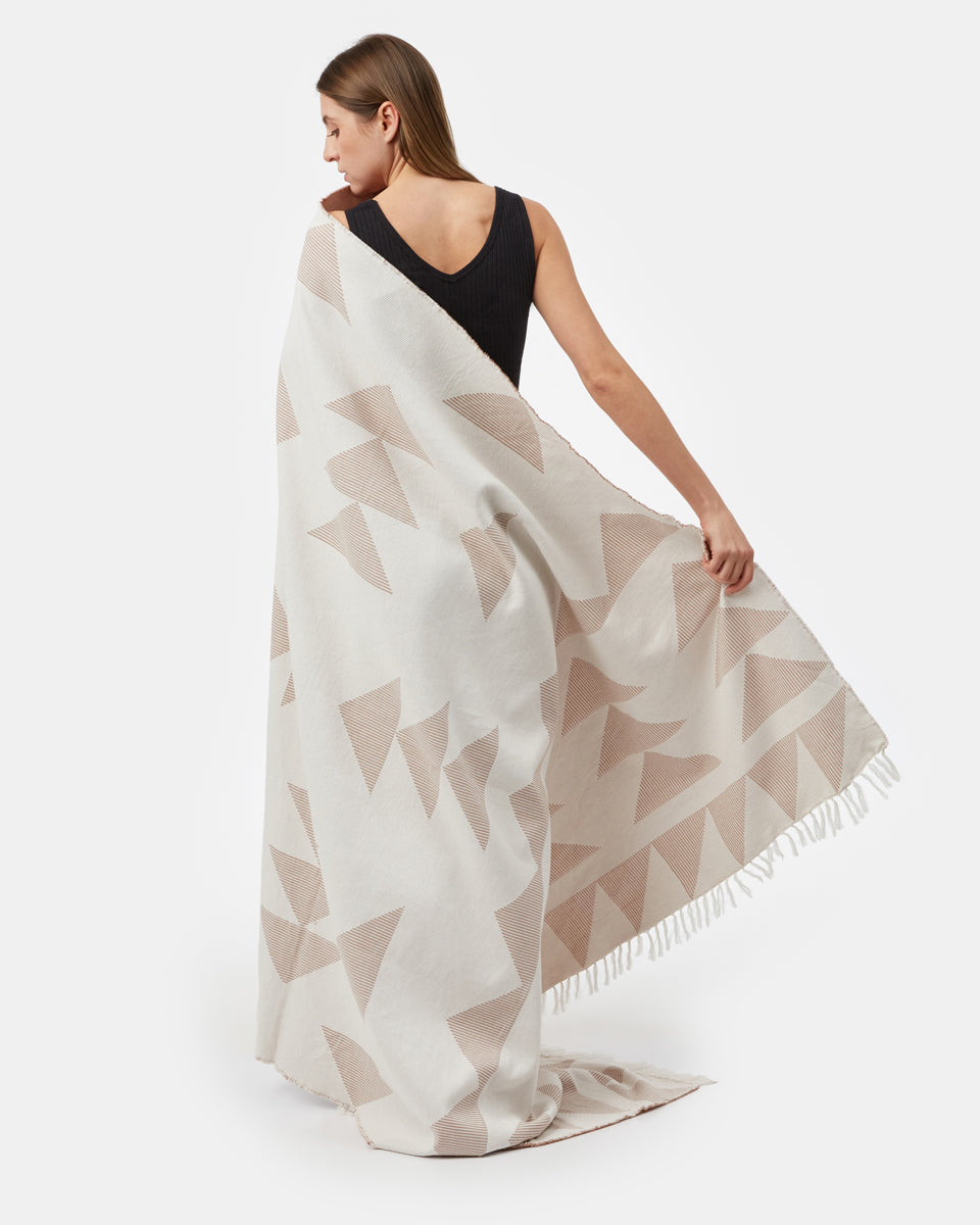 Super Absorbent Reversible Geo Tasseled Beach Blanket