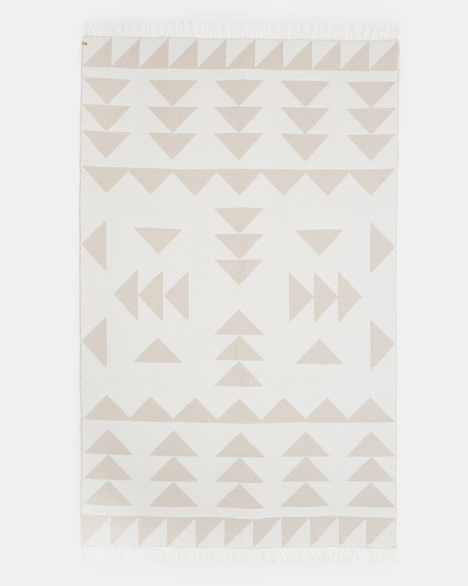 Super Absorbent Reversible Geo Tasseled Beach Blanket