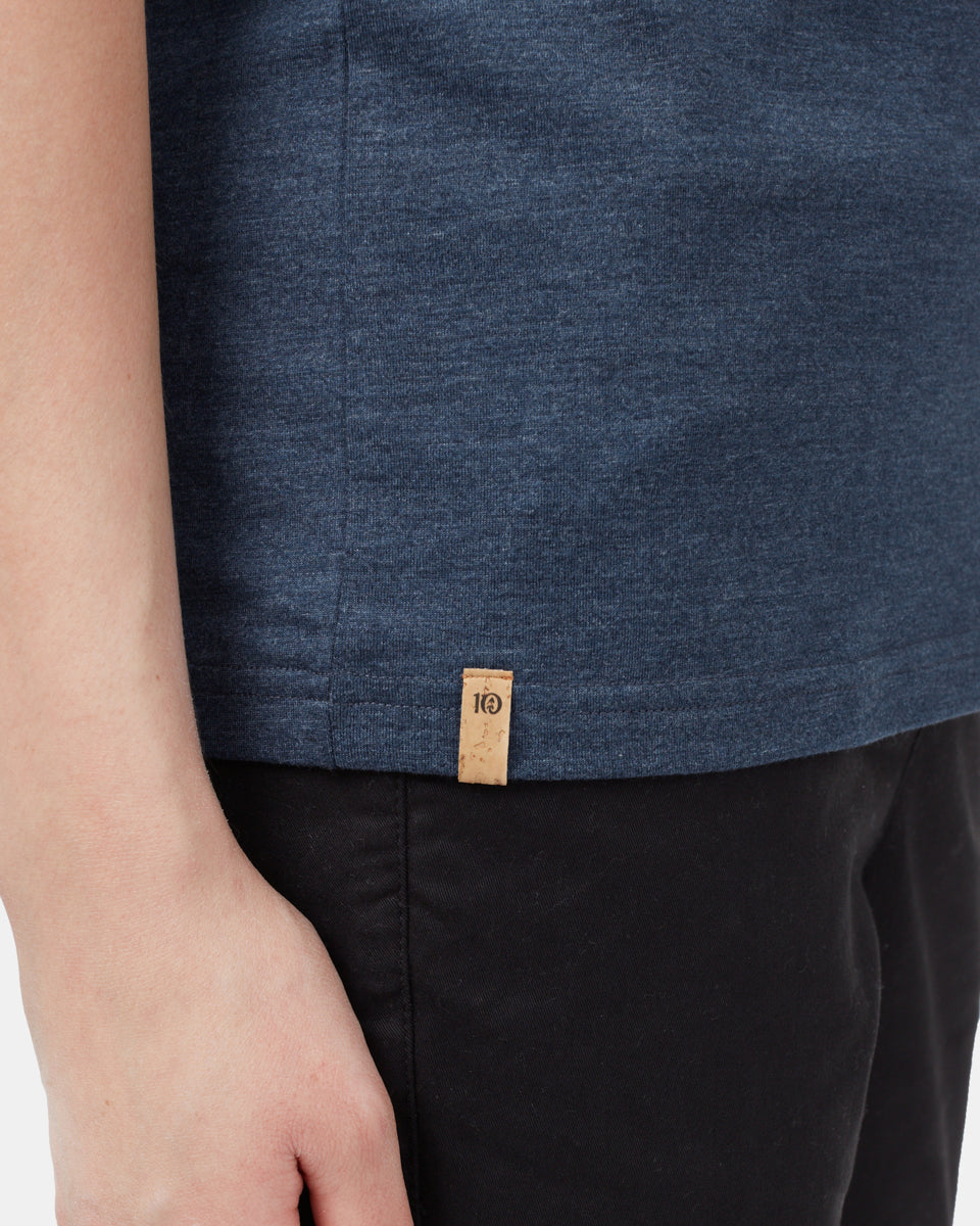 Vintage-style Juniper Graphic T-Shirt for Fall