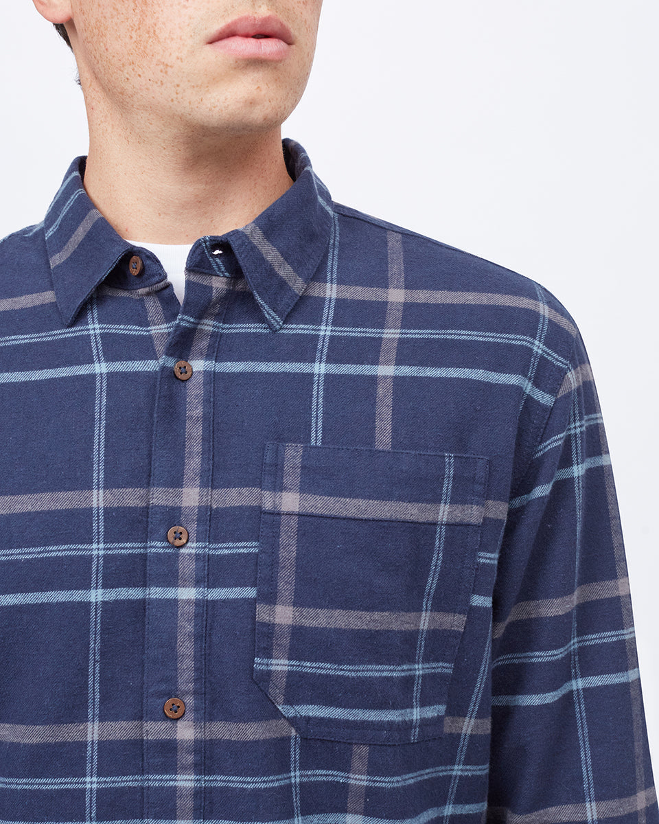 Benson Men's Classic Midweight Flannel Casual Shirt