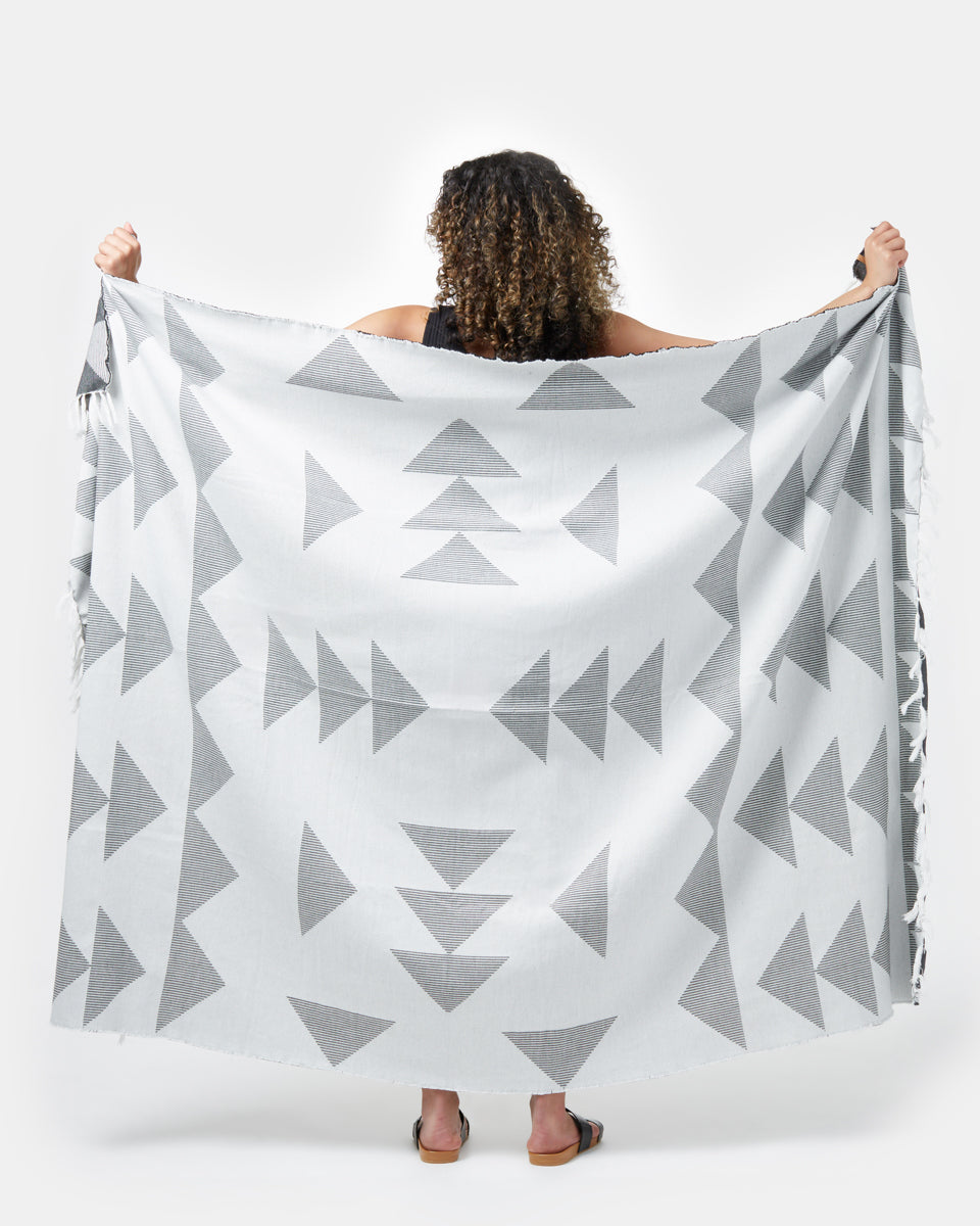 Geometric Design Super Absorbent Reversible Beach Towel with Tasseled Edges