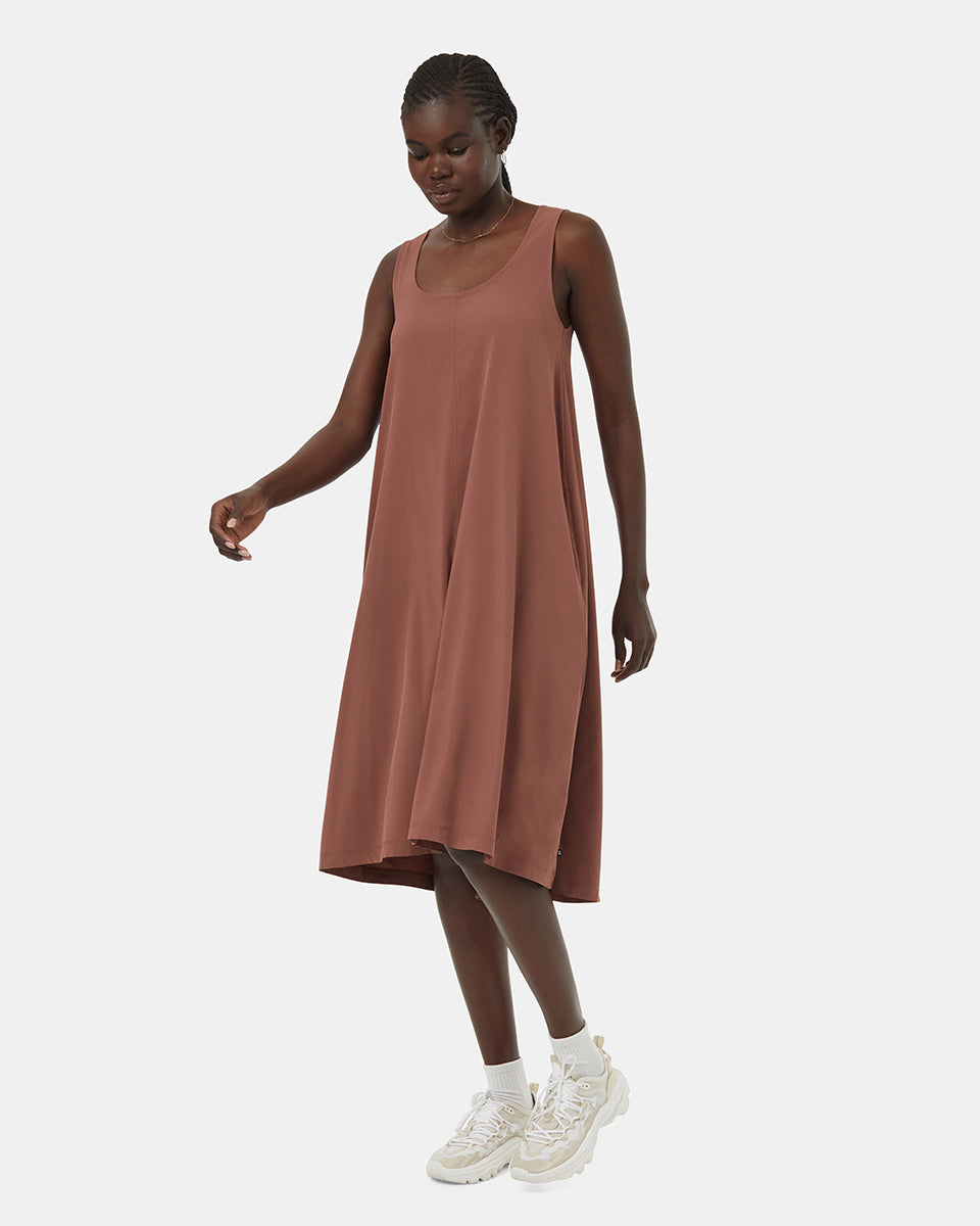 InMotion Women's Sleeveless Mid-Length Recycled Fibre Travel Dress