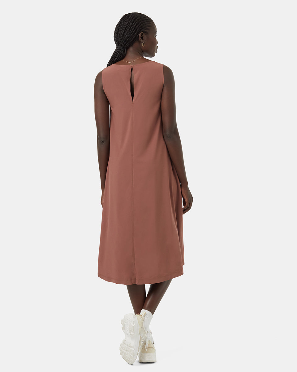 InMotion Women's Sleeveless Mid-Length Recycled Fibre Travel Dress