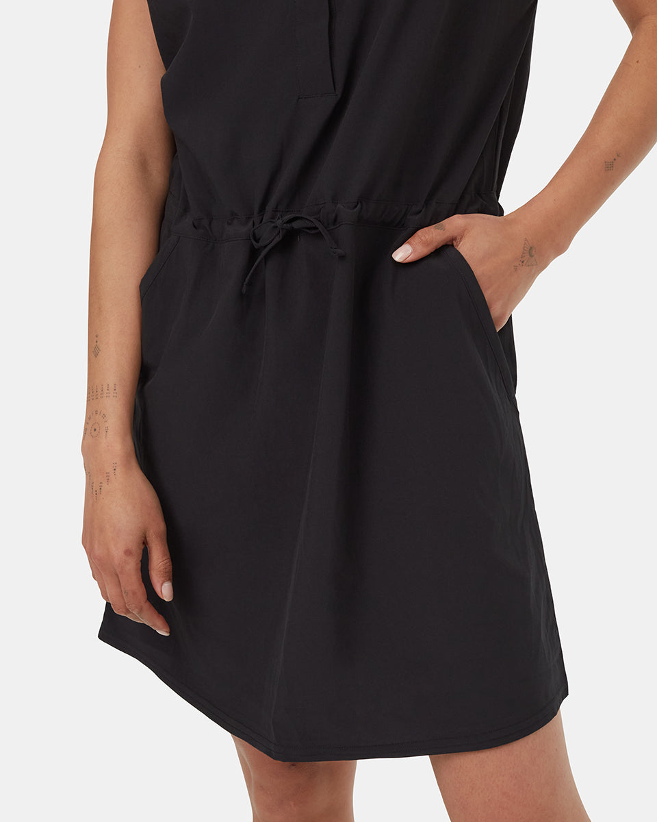 Comfy InMotion Short - Sleeve Dress with Adjustable Waist and Wrinkle - Resistant Fibres