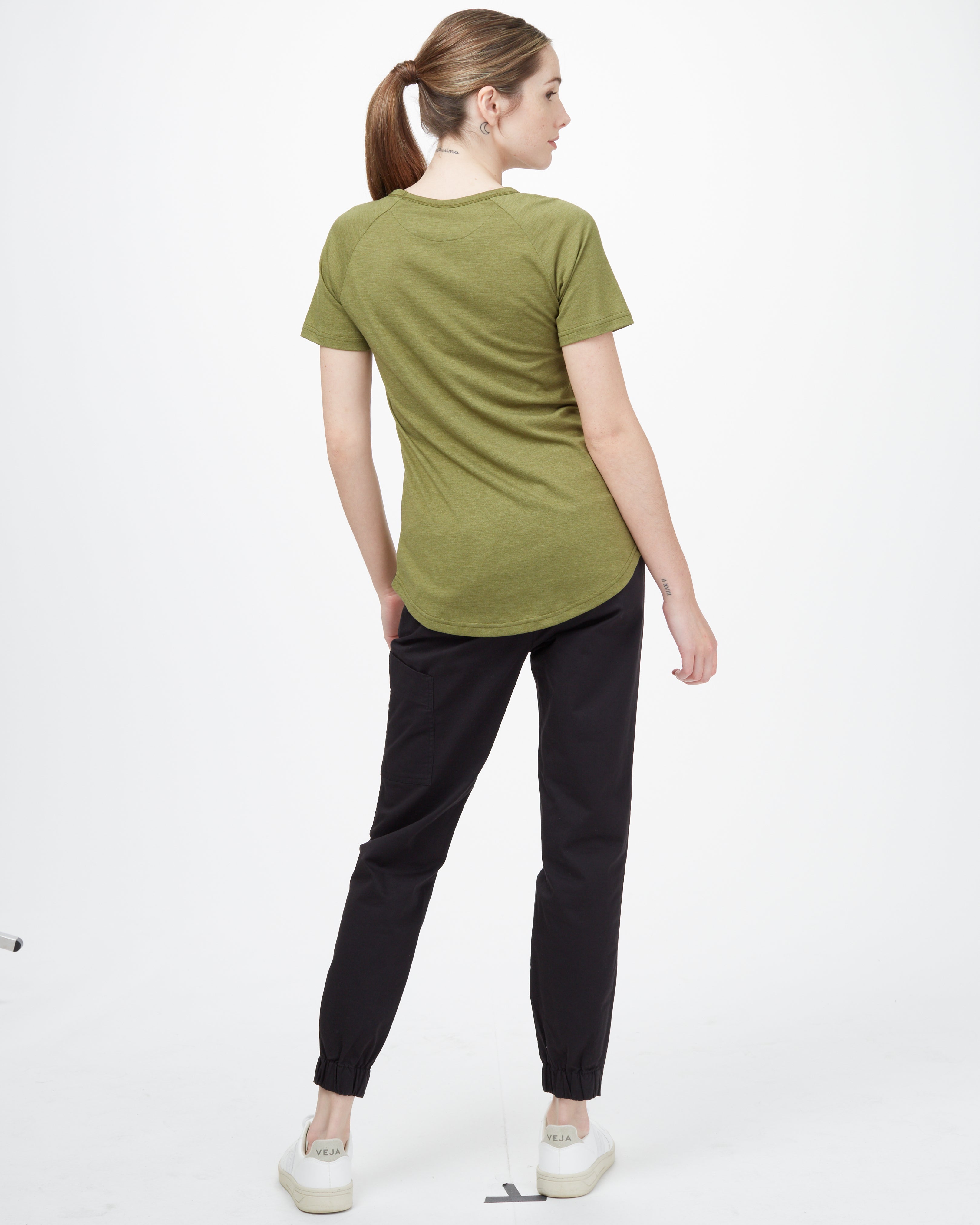 Stylish Featherwave Women's Cropped T-Shirt