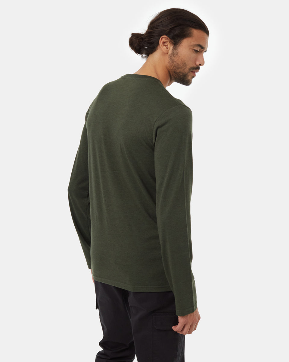 Soft and Sustainable Mountain Wordmark Long Sleeve Shirt for Cooler Months