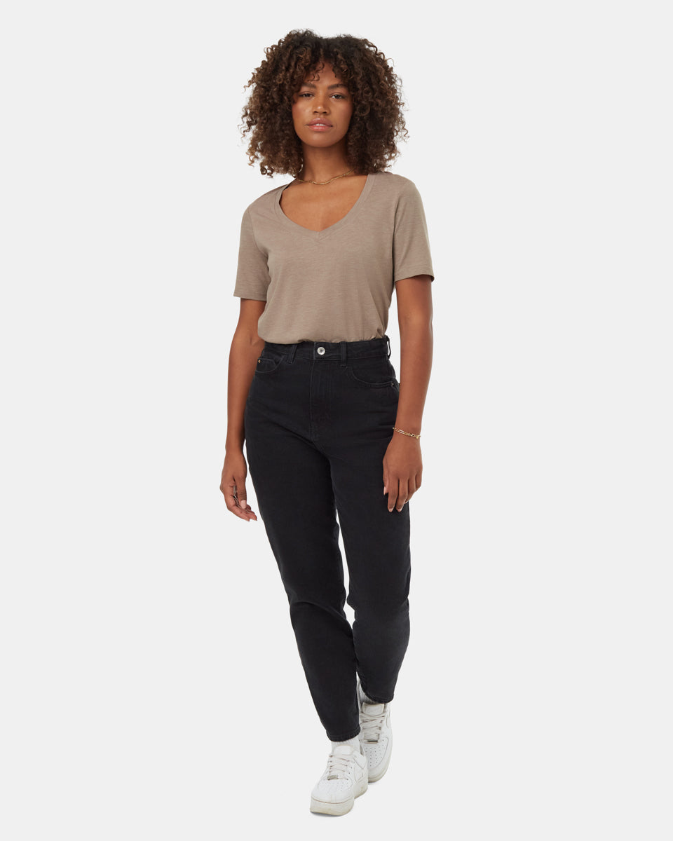 Eco-Friendly Brackley Classic T-Shirt for Sustainable Wardrobe