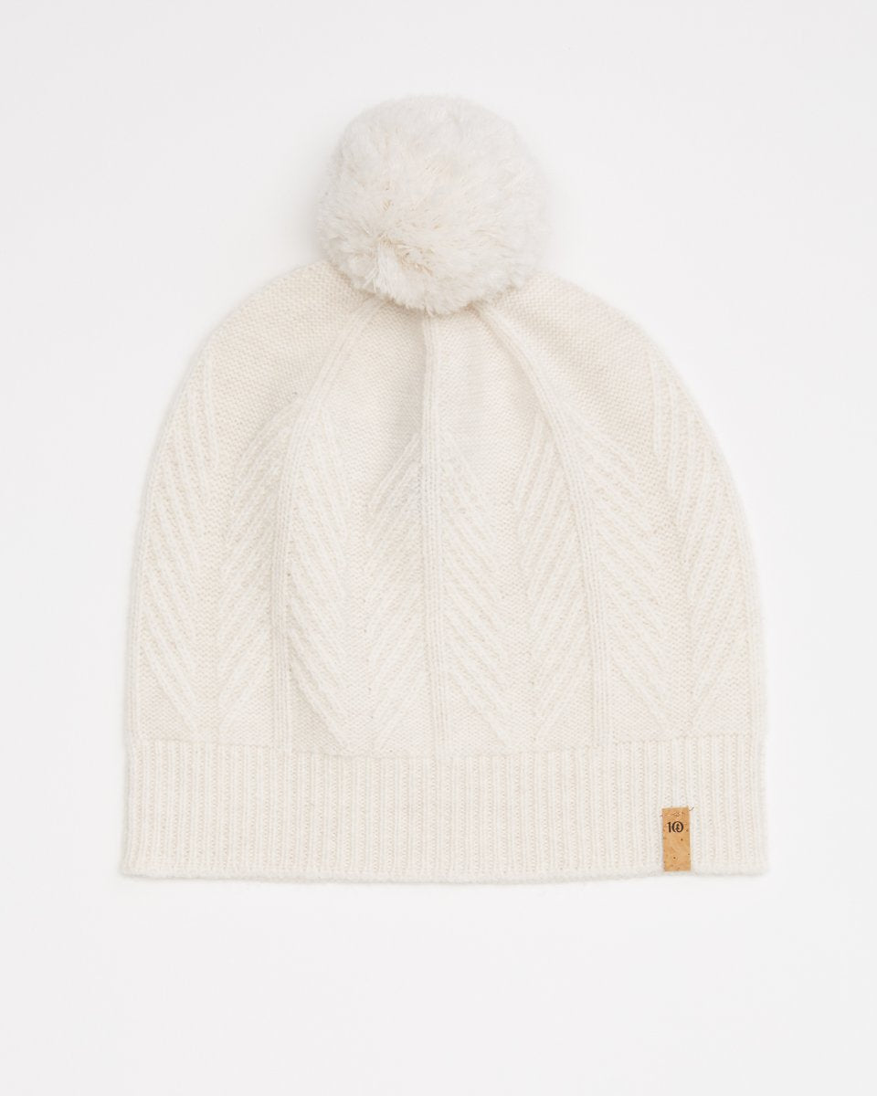 Sustainable Wool Cable Knit Winter Beanie - A Stylish Headwear for Cold Days