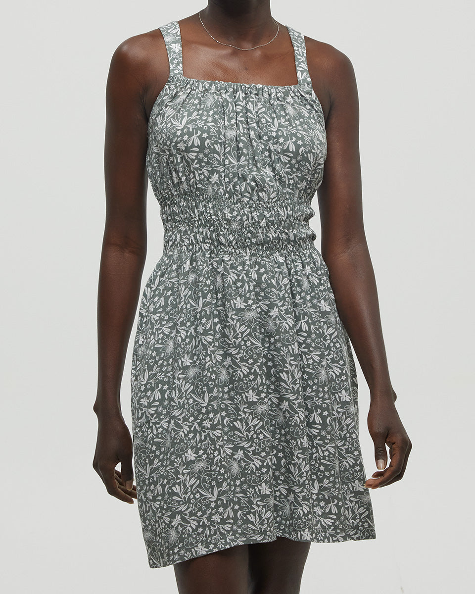 Flattering and Comfortable Overlook Dress for Sunny Season