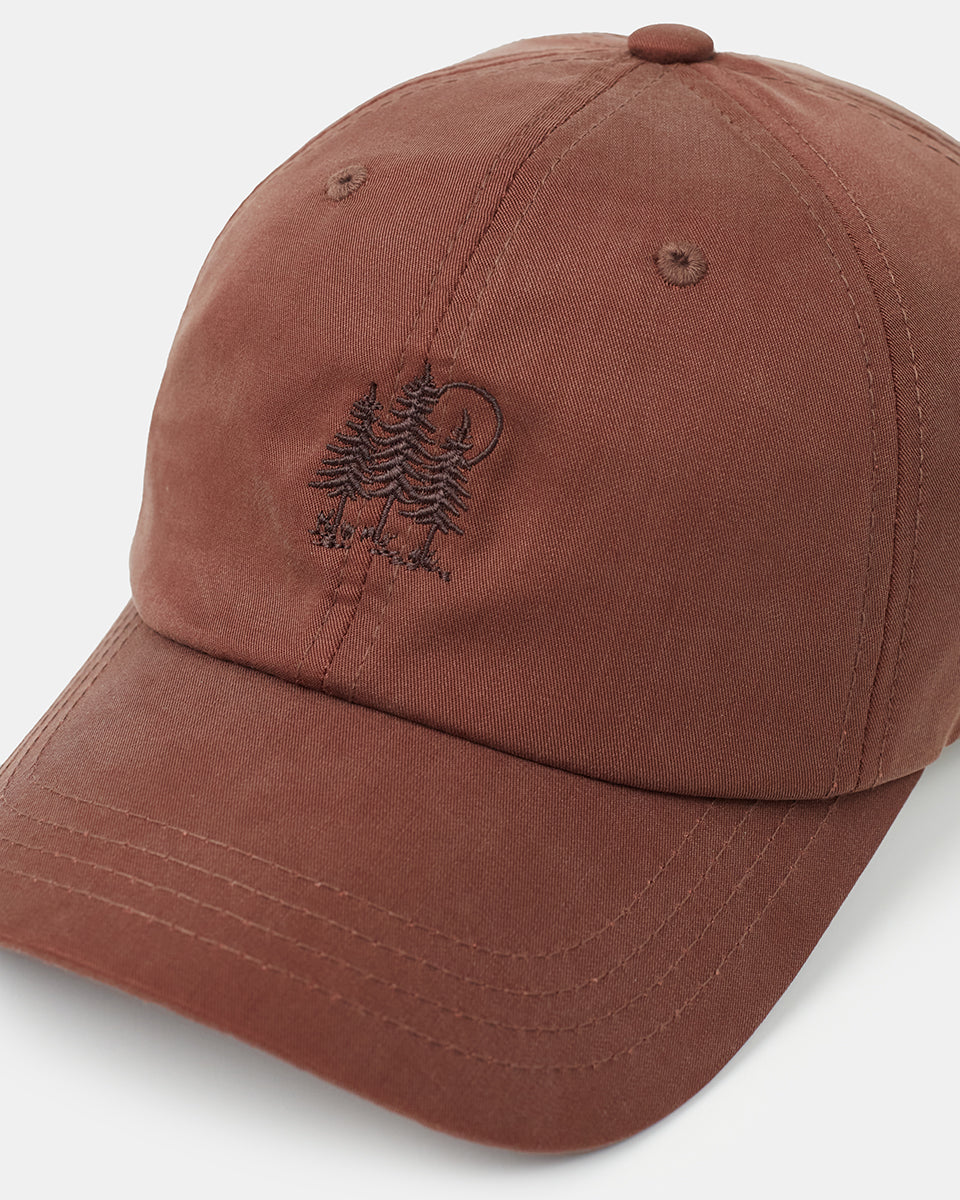 Exquisite Golden Hat Inspired by the Peaks of the Spruce Forest