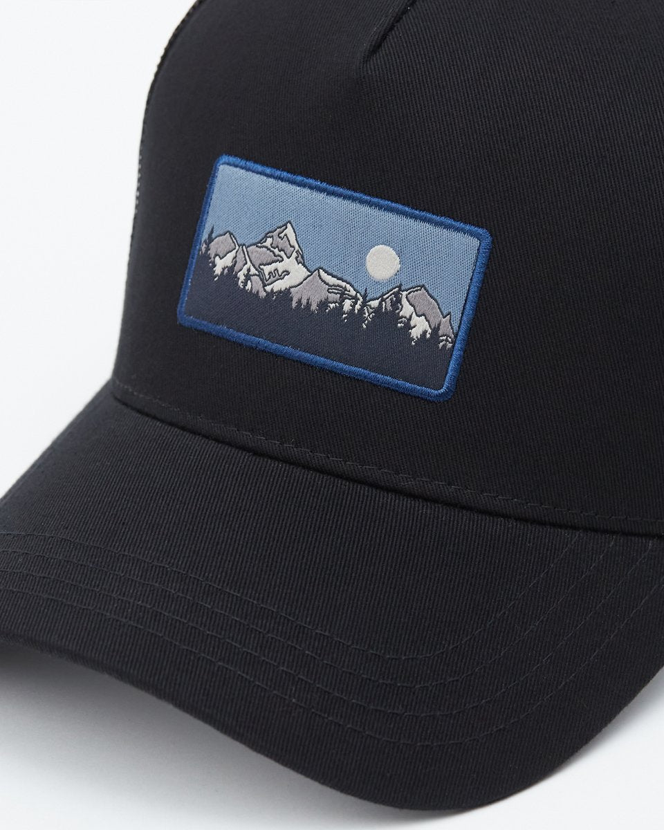 High - Altitude Mountain Patch Snapback Hat for Outdoor Enthusiasts